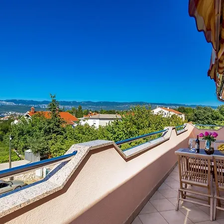 Romana And Tea Apartment Silo (Krk)