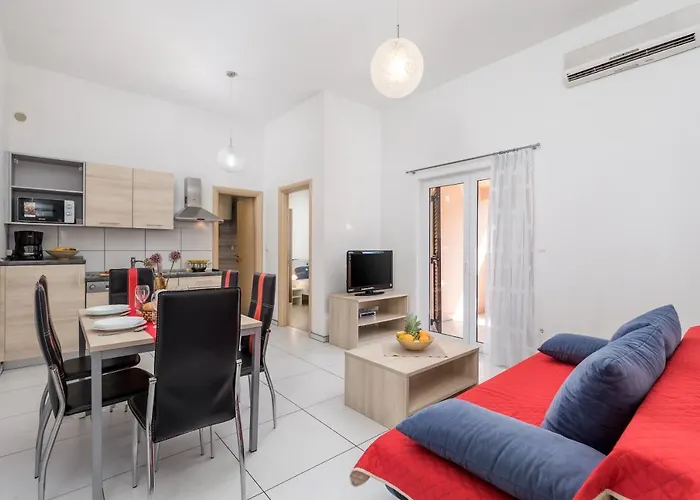 Romana And Tea Daire Šilo