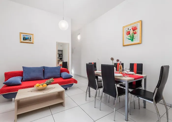 Romana And Tea Apartmán *