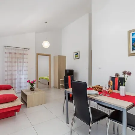 Apartman Romana And Tea